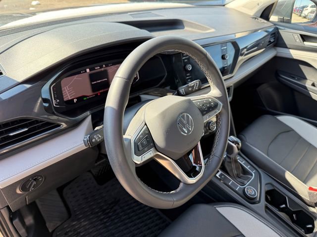 Certified 2024 Volkswagen Taos SEL image 8