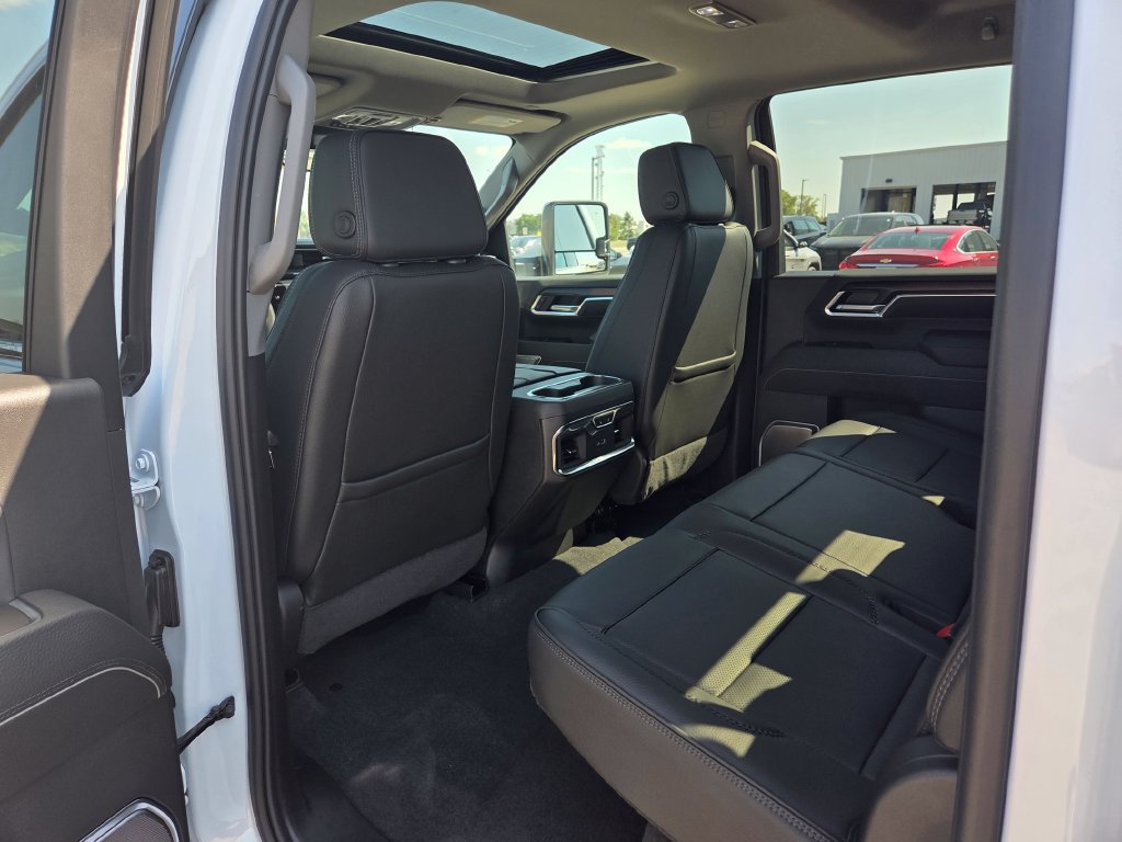 New 2026 GMC Sierra 3500 Denali w/ Denali Reserve Package AWD/4WD image 35