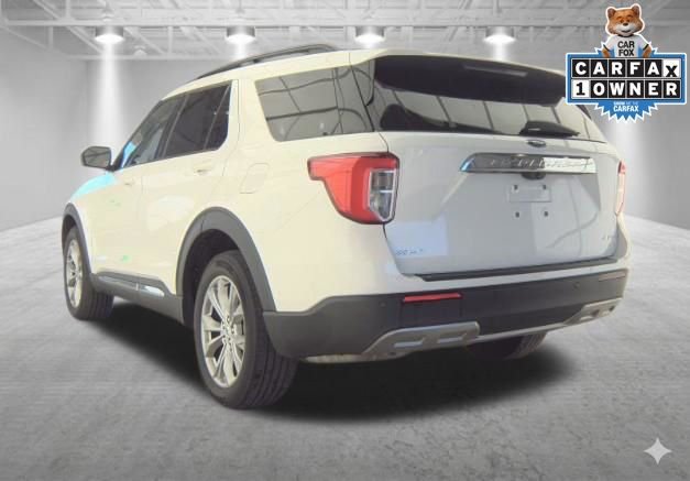 Used 2023 Ford Explorer XLT w/ Equipment Group 202A AWD/4WD image 3