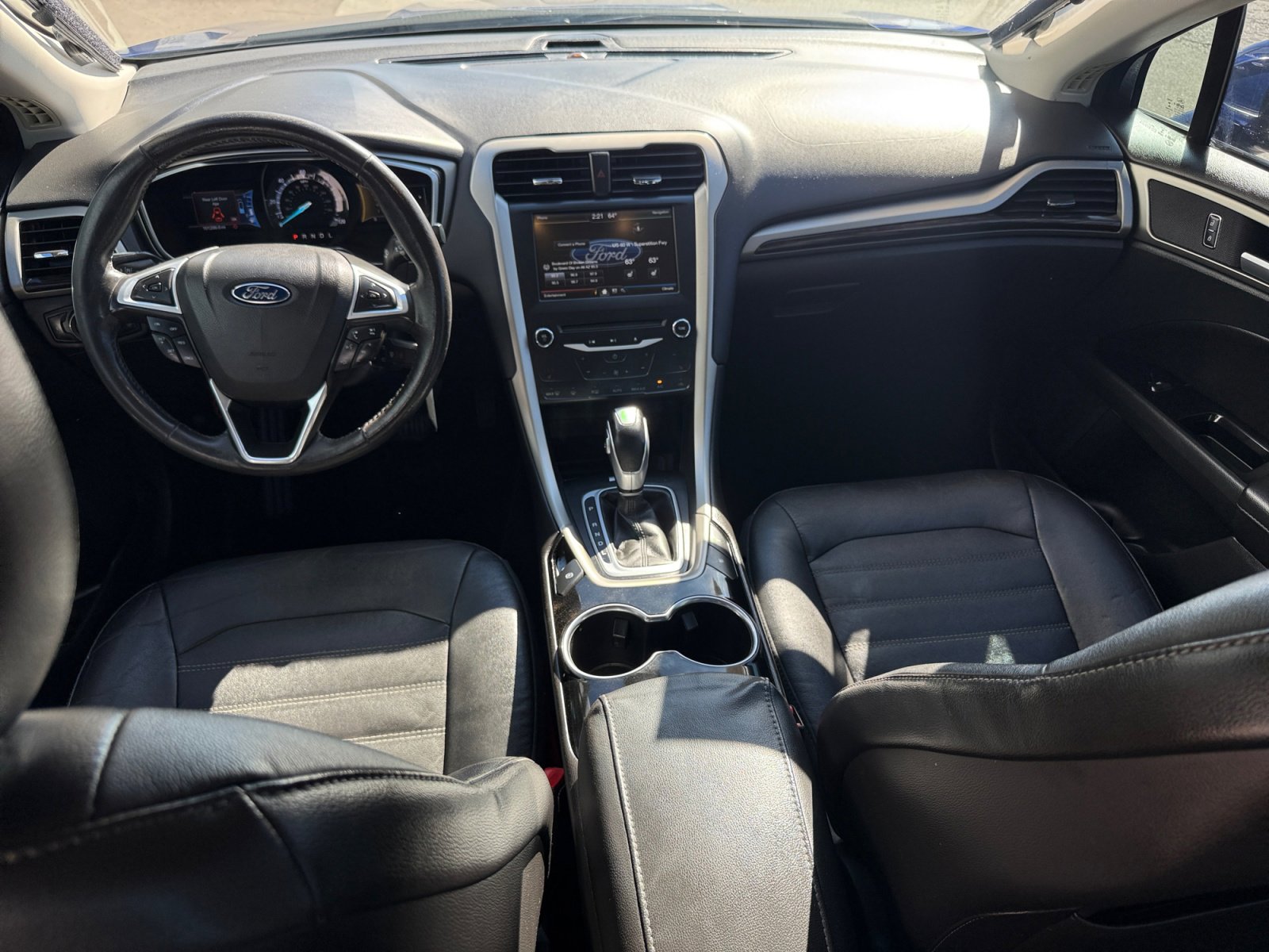 Used 2015 Ford Fusion Energi SE w/ Driver Assist Package image 17