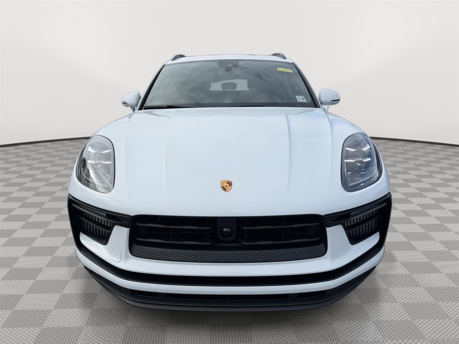 Used 2023 Porsche Macan S image 2