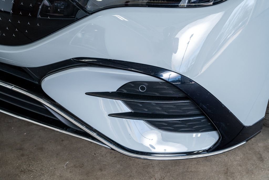 Used 2023 Mercedes-Benz EQE 500 4MATIC Sedan image 14