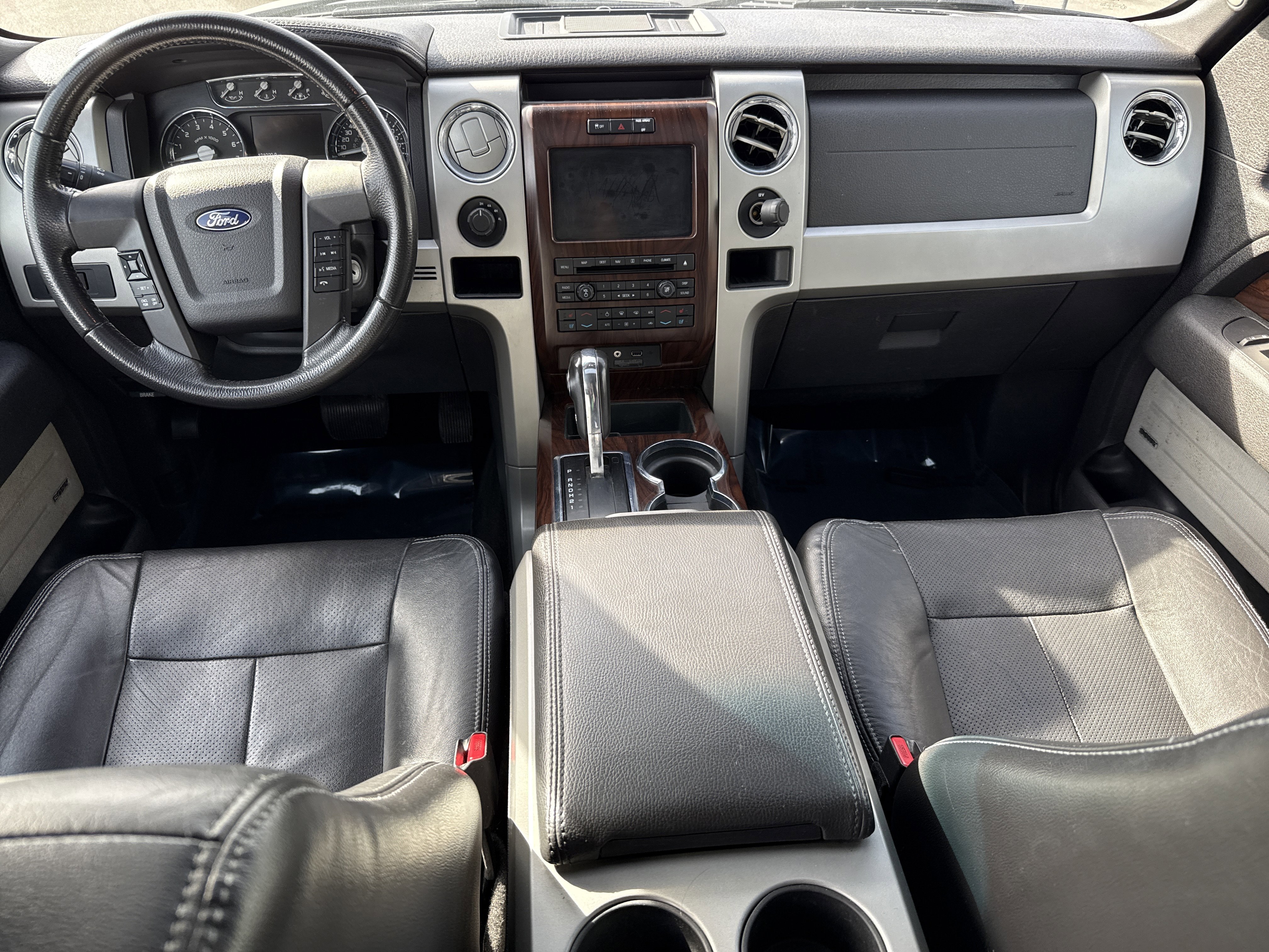 Used 2012 Ford F150 Lariat w/ Lariat Chrome Pkg image 17