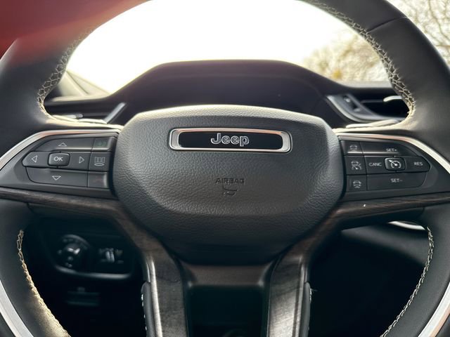 Used 2024 Jeep Grand Cherokee L Limited w/ Luxury Tech Group II image 29