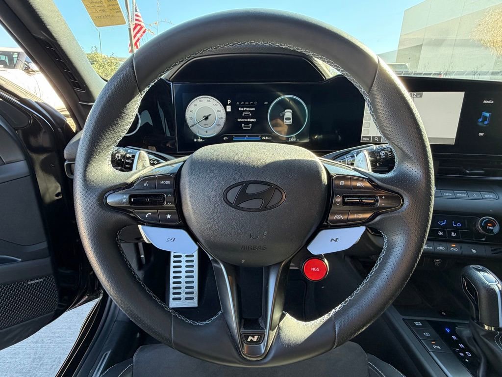 Used 2025 Hyundai Elantra N image 22