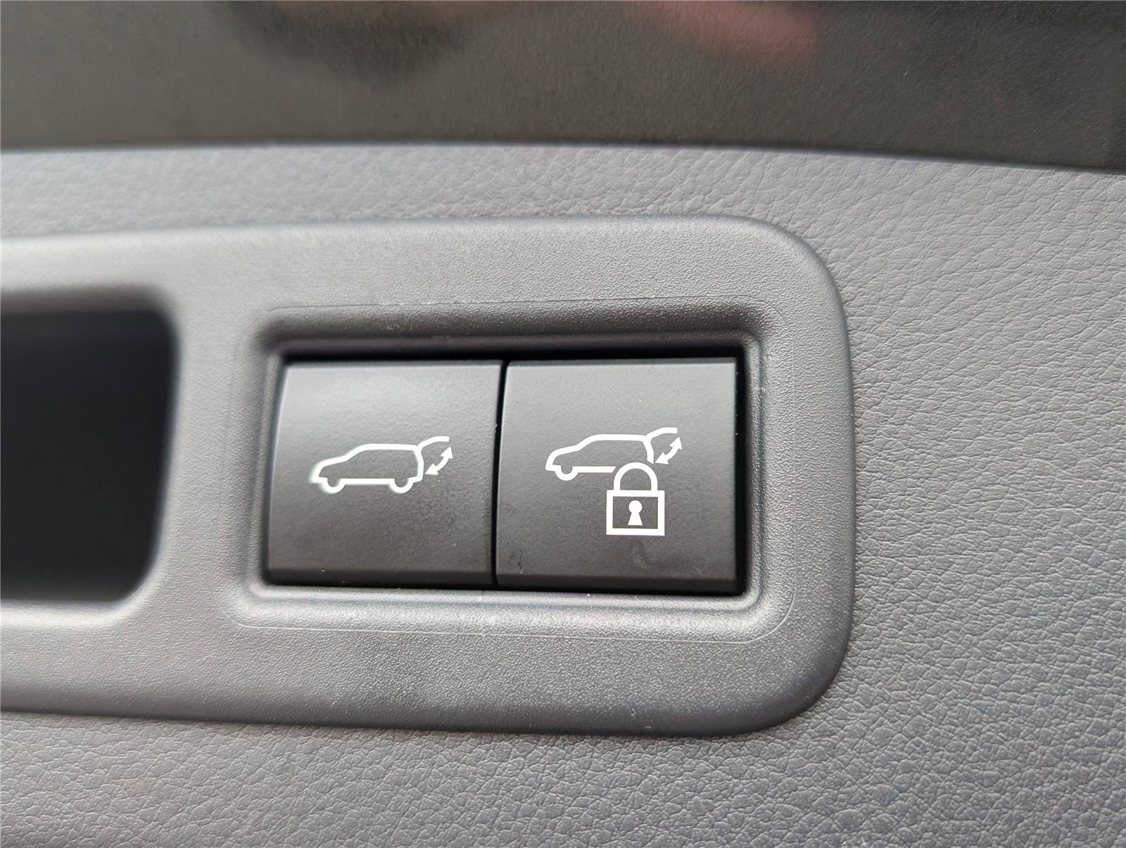 Certified 2023 Lexus RX 350h 350h Premium AWD w/ Accessory Package (K3) image 14