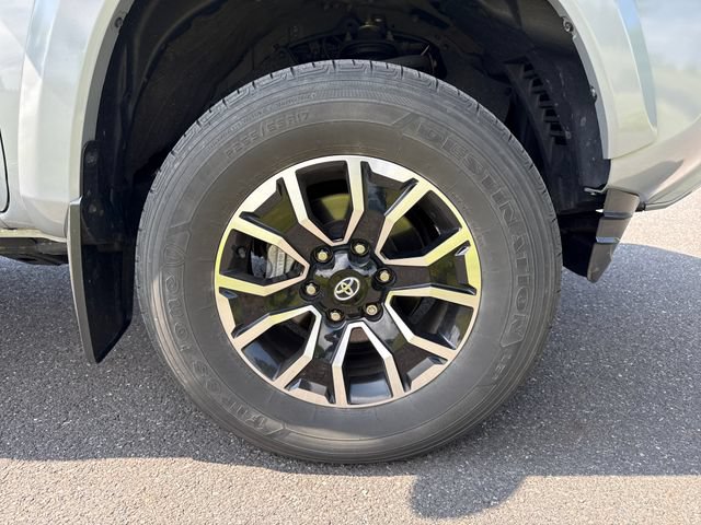 Certified 2021 Toyota Tacoma TRD Sport w/ Blackout Package (TMS) AWD/4WD image 11