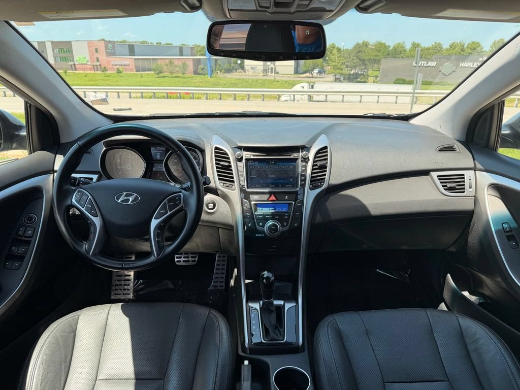 Used 2015 Hyundai Elantra GT w/ Option Group 03 FWD image 21