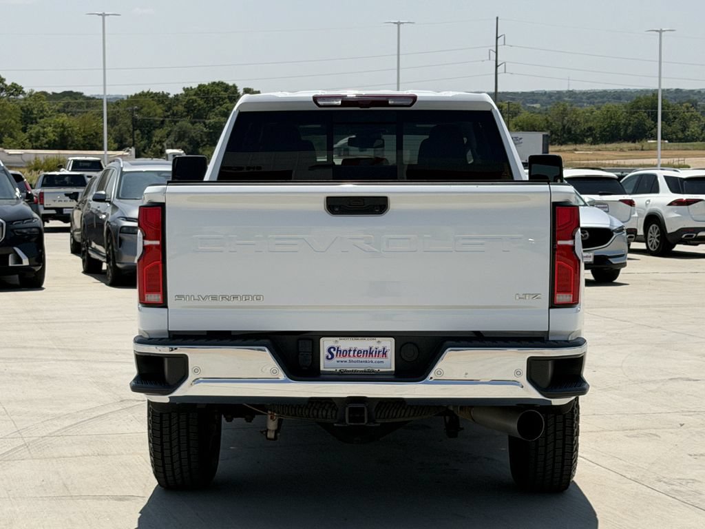 Used 2024 Chevrolet Silverado 2500 LTZ w/ LTZ Convenience Package AWD/4WD image 5
