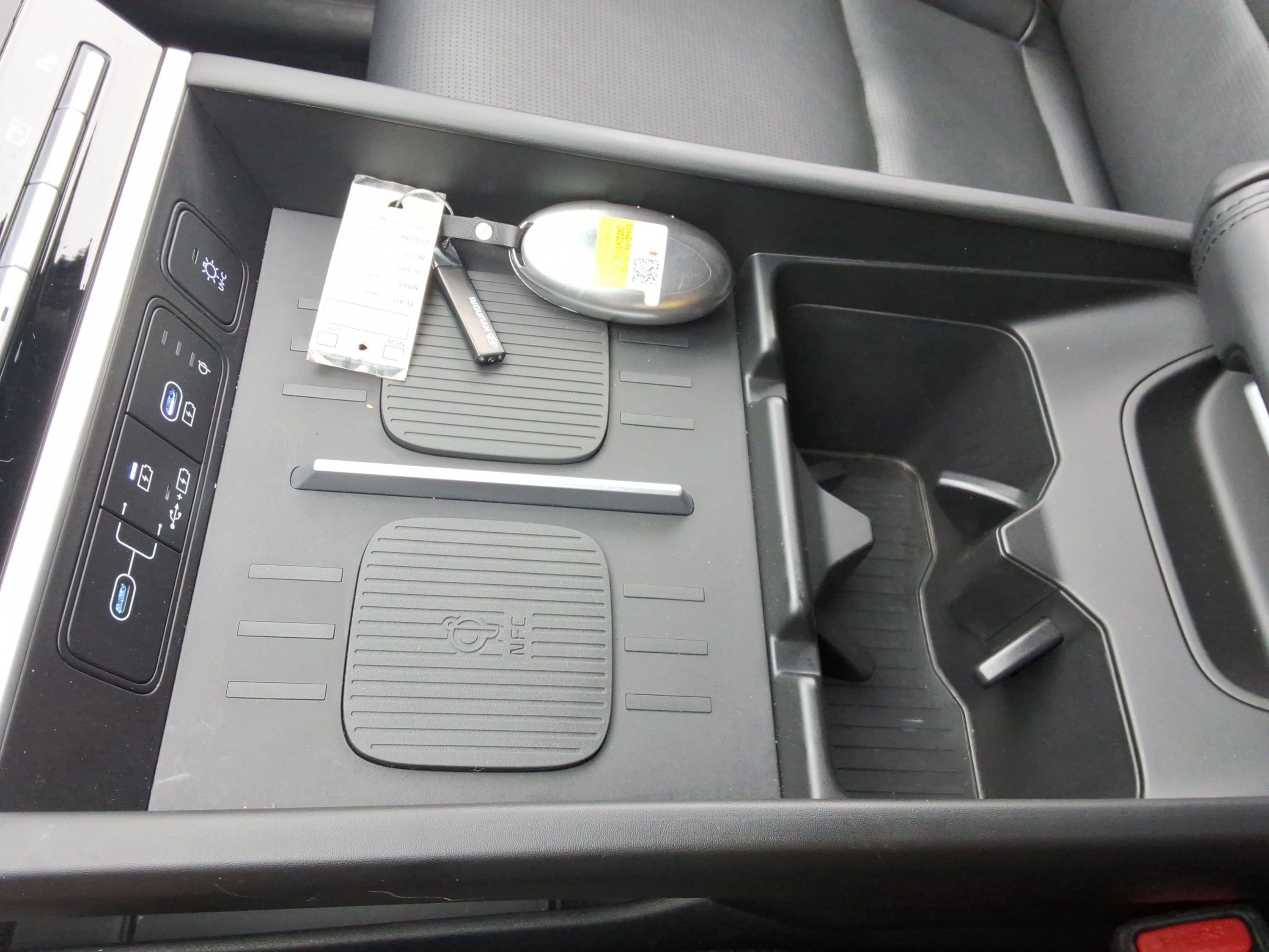 Used 2025 Hyundai Santa Fe Limited image 19