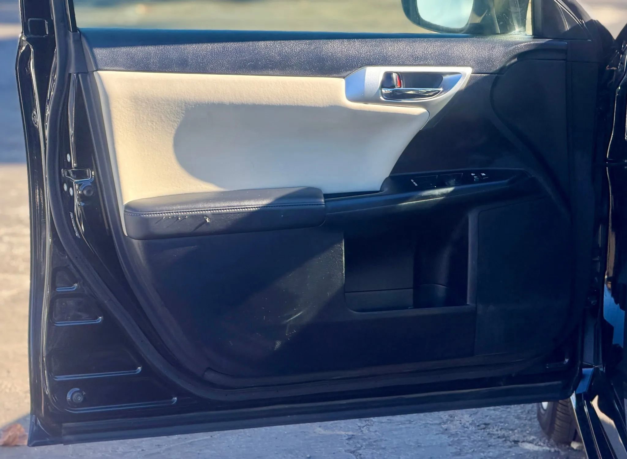 Used 2013 Lexus CT 200h image 10