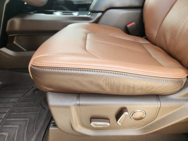 Used 2024 Ford Expedition Max King Ranch AWD/4WD image 23