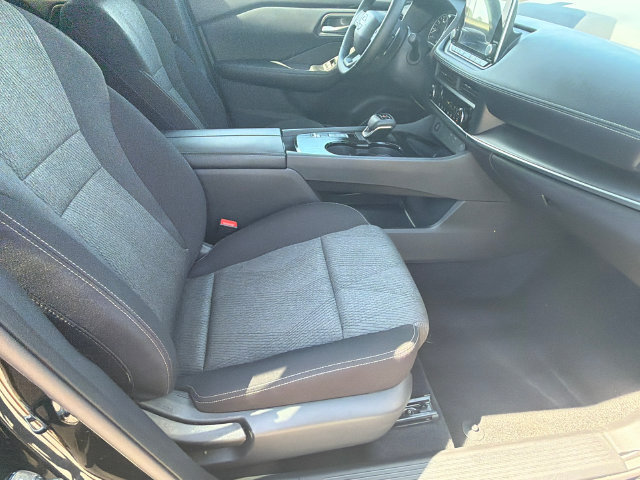 Used 2026 Nissan Rogue SV FWD image 13
