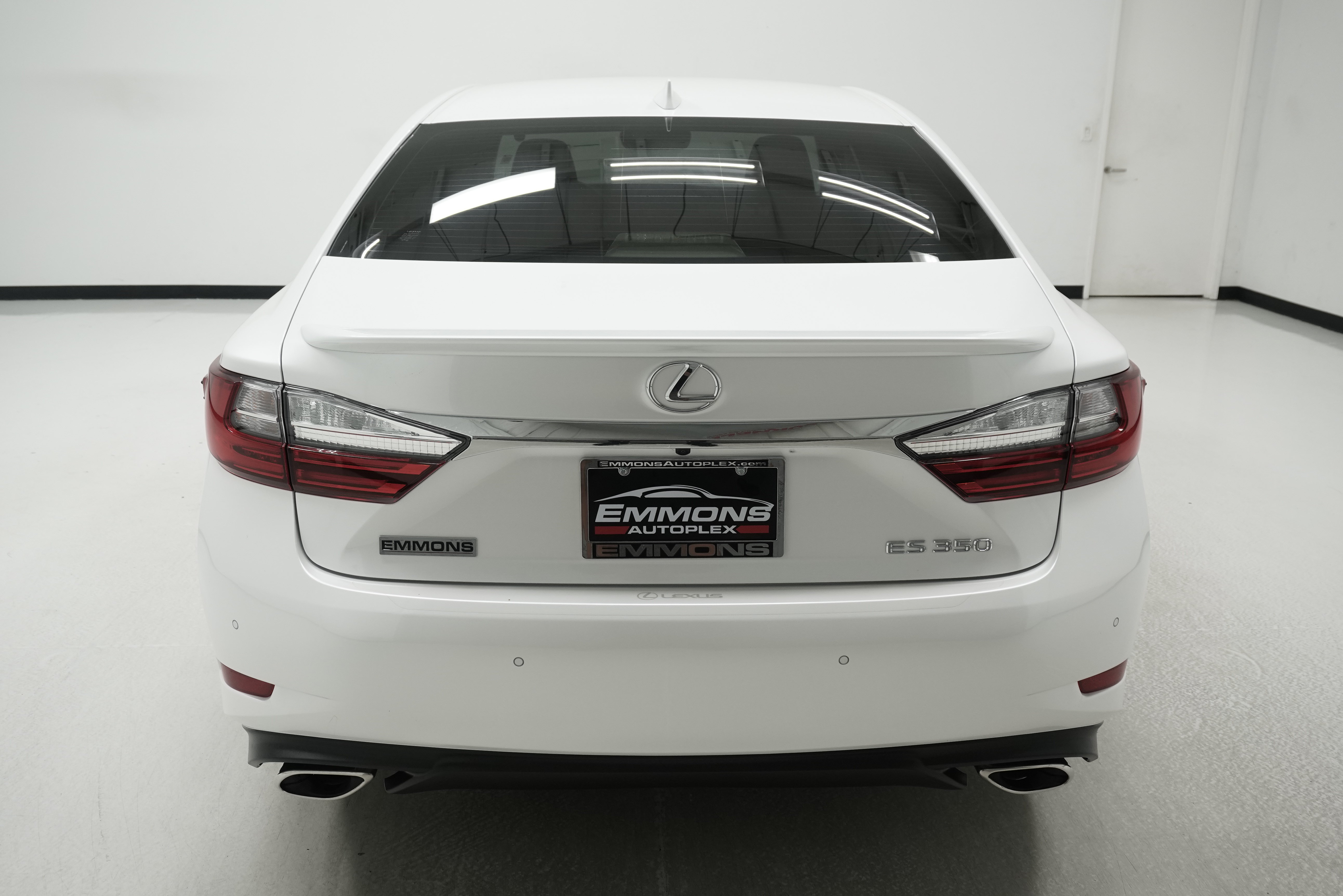 Used 2017 Lexus ES 350 w/ Luxury Package FWD image 5