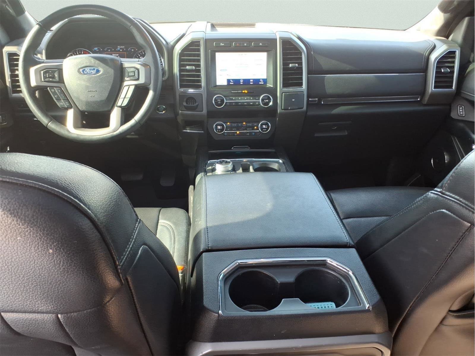 Used 2021 Ford Expedition XLT image 2