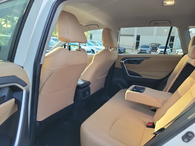 Used 2023 Toyota RAV4 LE FWD image 7