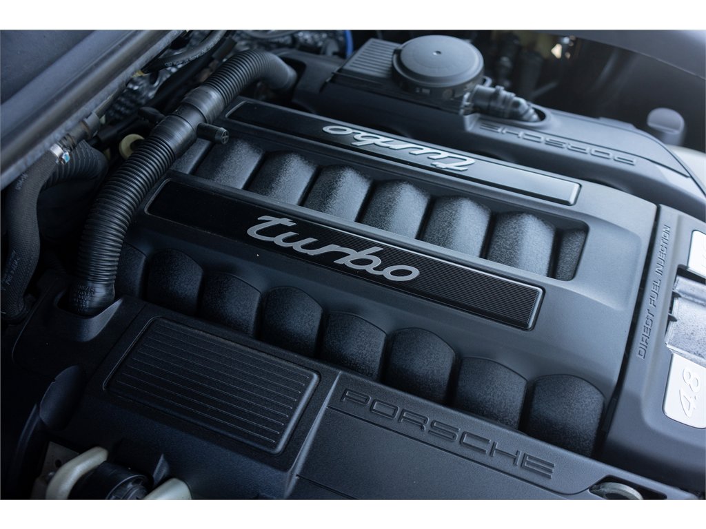 Used 2017 Porsche Cayenne image 31