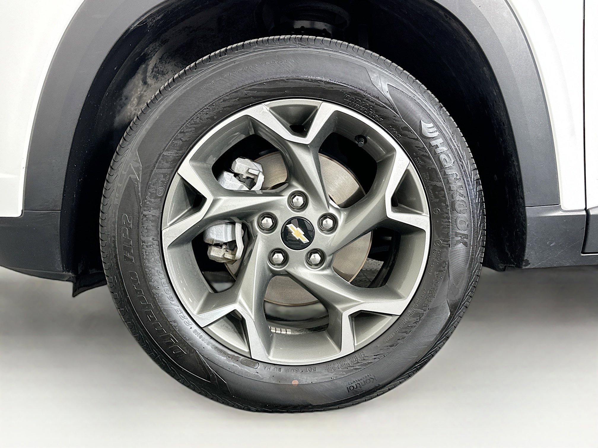 Used 2025 Chevrolet Trax LT w/ LT Convenience Package FWD image 11