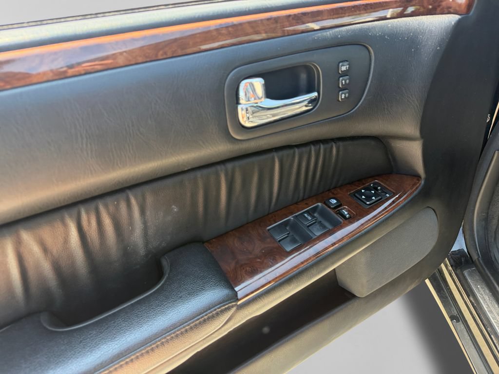 Used 2000 INFINITI Q45 RWD image 19