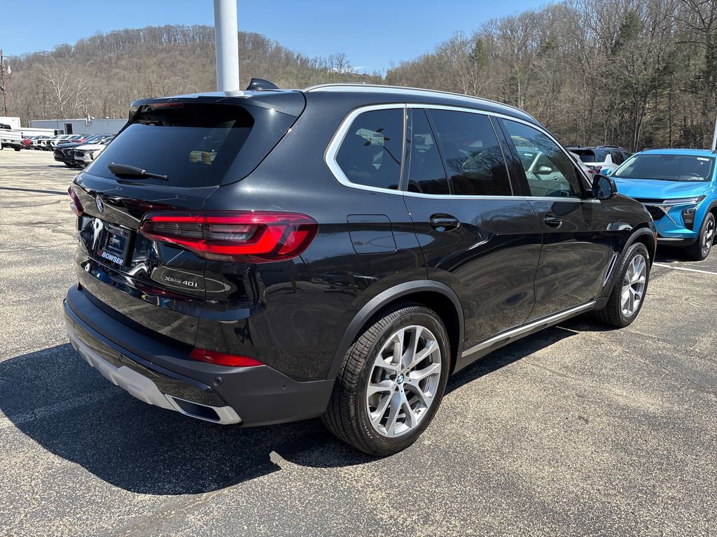 Used 2022 BMW X5 xDrive40i w/ Premium Package AWD/4WD image 9