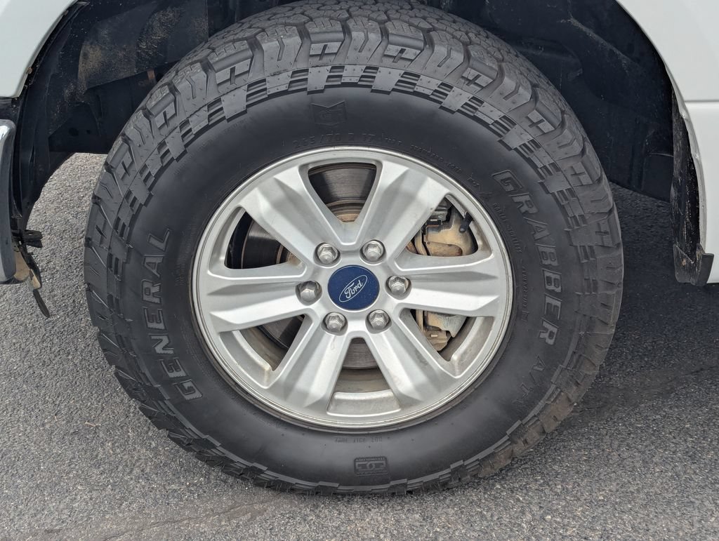 Used 2015 Ford F150 XLT AWD/4WD image 14