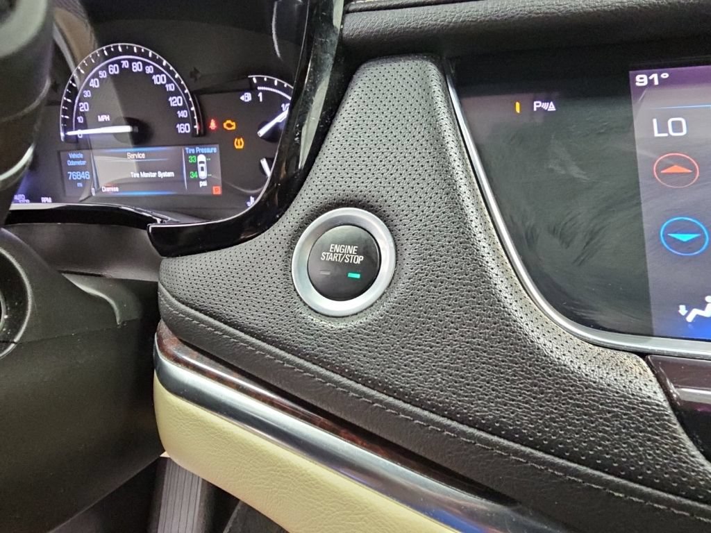 Used 2019 Cadillac XT5 Premium Luxury FWD image 23