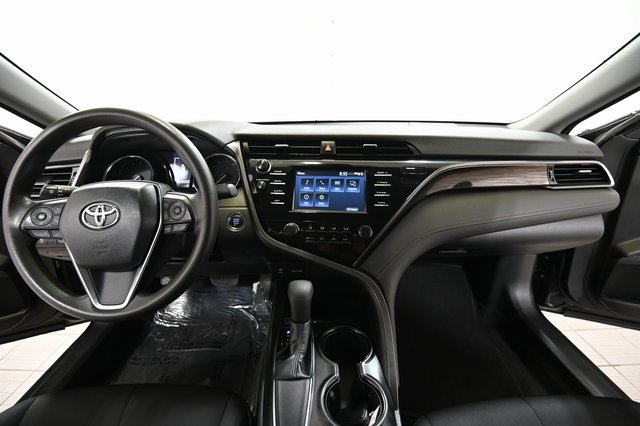 Used 2019 Toyota Camry LE video 2