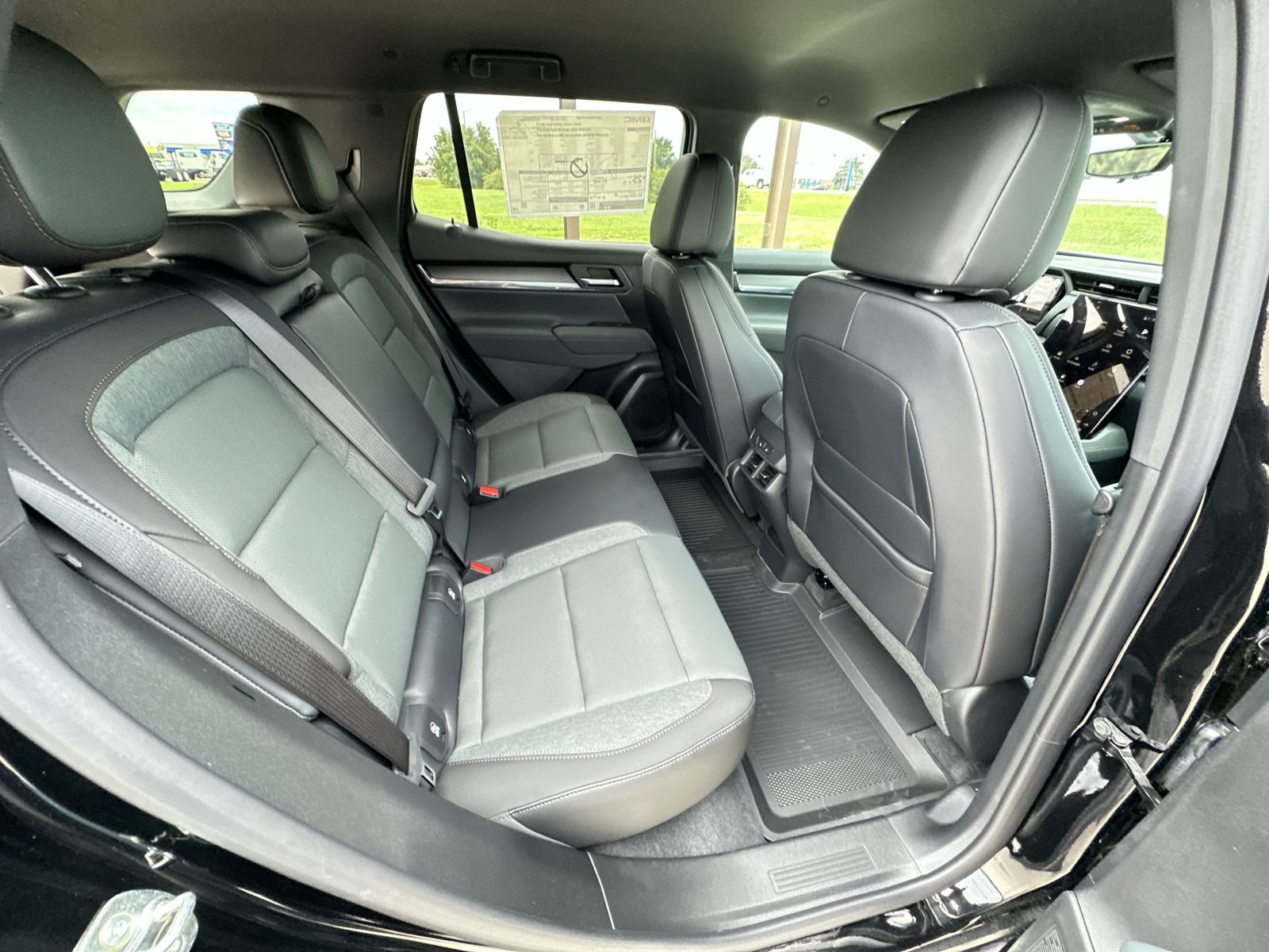 New 2026 GMC Terrain AT4 w/ Convenience Package III AWD/4WD image 27