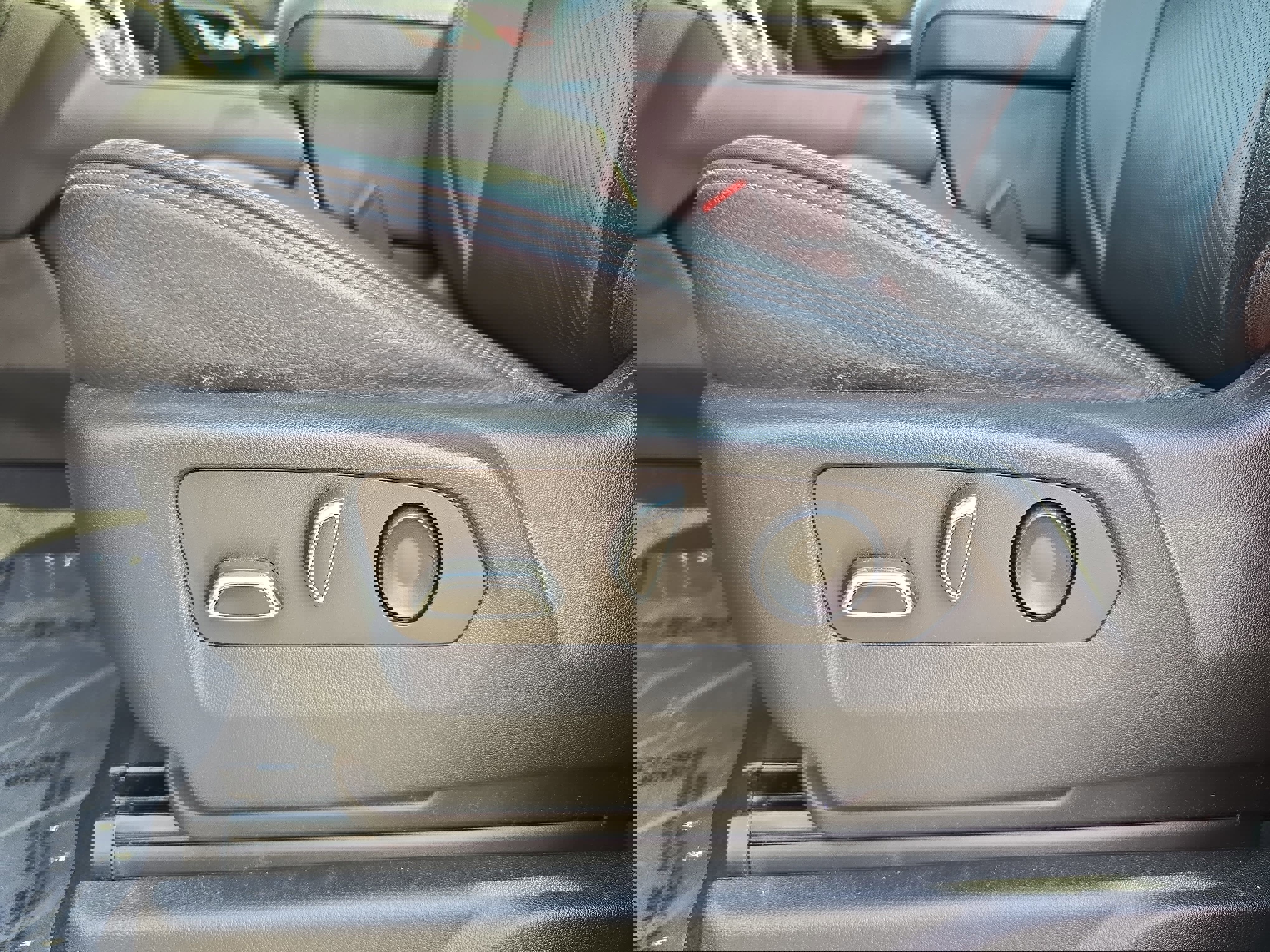 Used 2022 GMC Yukon XL Denali AWD/4WD image 30