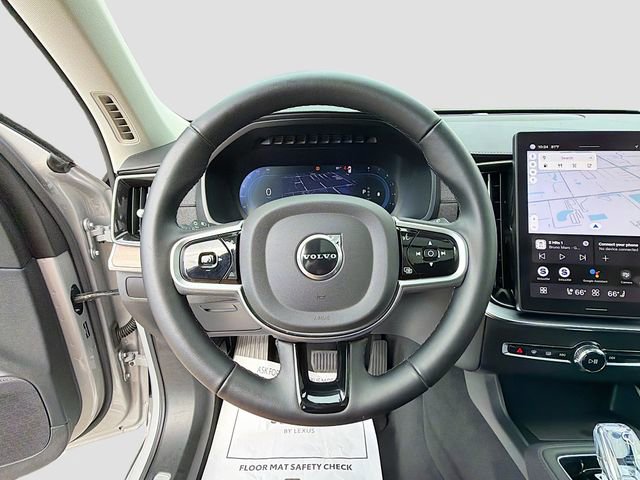 Used 2025 Volvo XC90 B5 Plus image 41