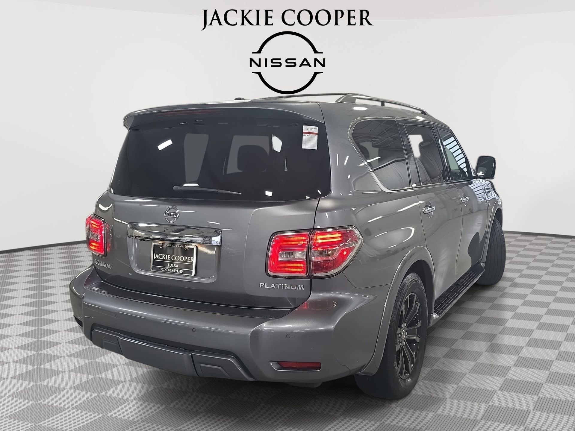 Used 2020 Nissan Armada Platinum w/ Captain's Chairs Package image 5