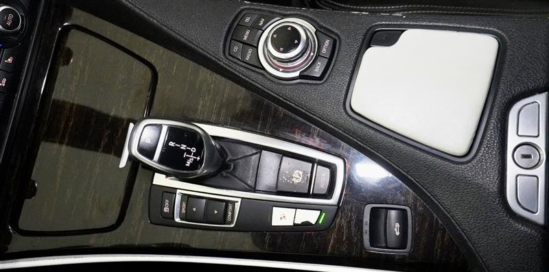 Used 2012 BMW 650i xDrive Convertible image 23