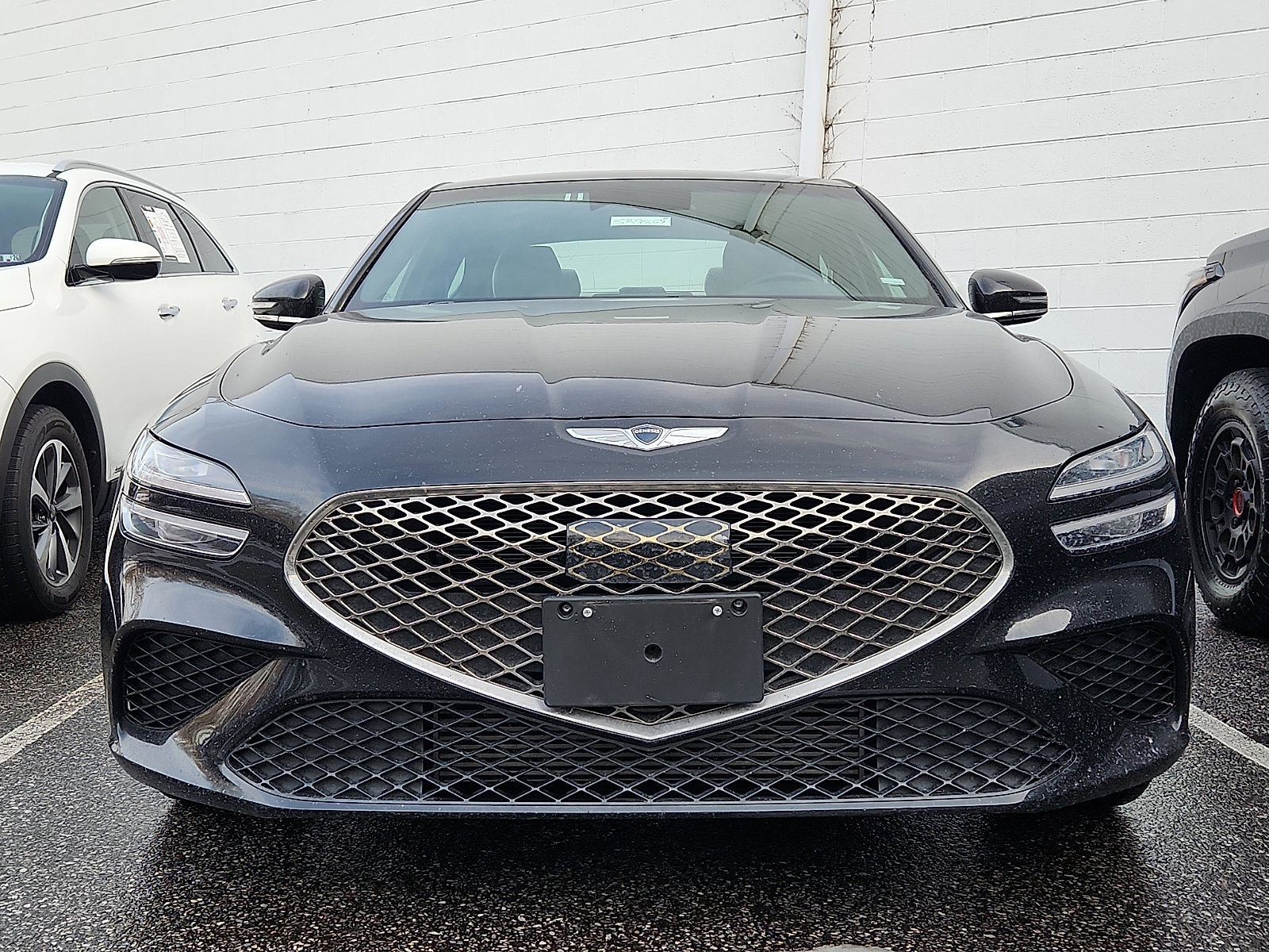 Used 2023 Genesis G70 2.0T video 2