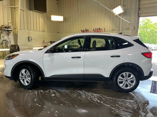 Used 2022 Ford Escape S AWD/4WD image 3