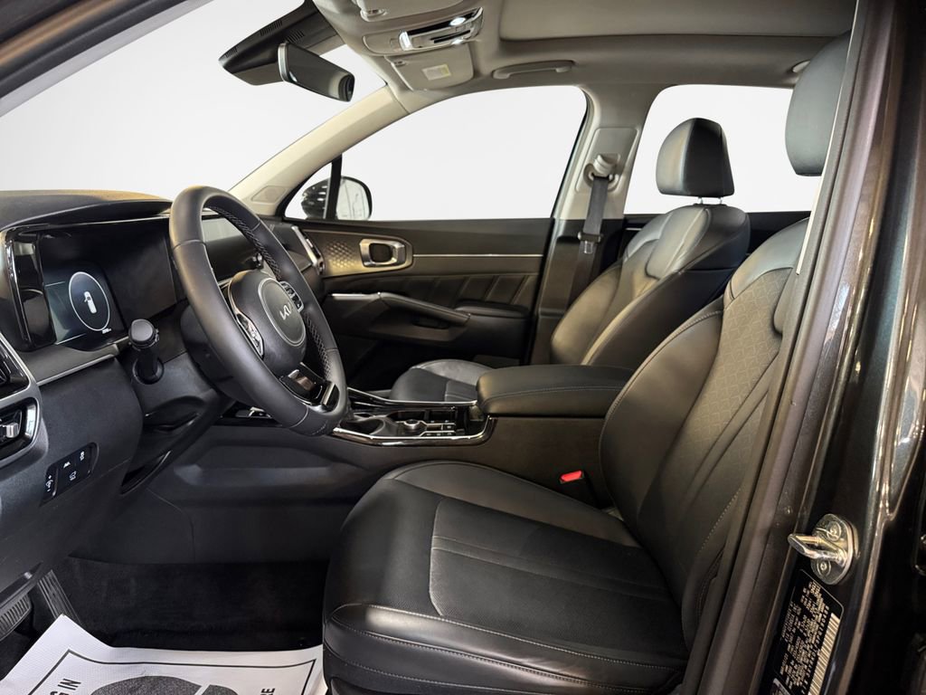 Certified 2023 Kia Sorento SX AWD/4WD image 12