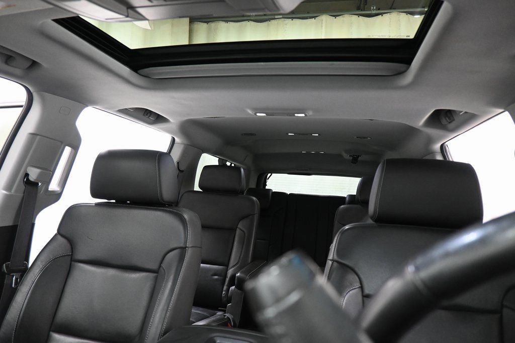 Used 2015 Chevrolet Suburban LTZ image 4