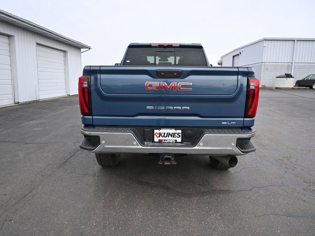 Used 2024 GMC Sierra 3500 SLT w/ SLT Premium Package image 10
