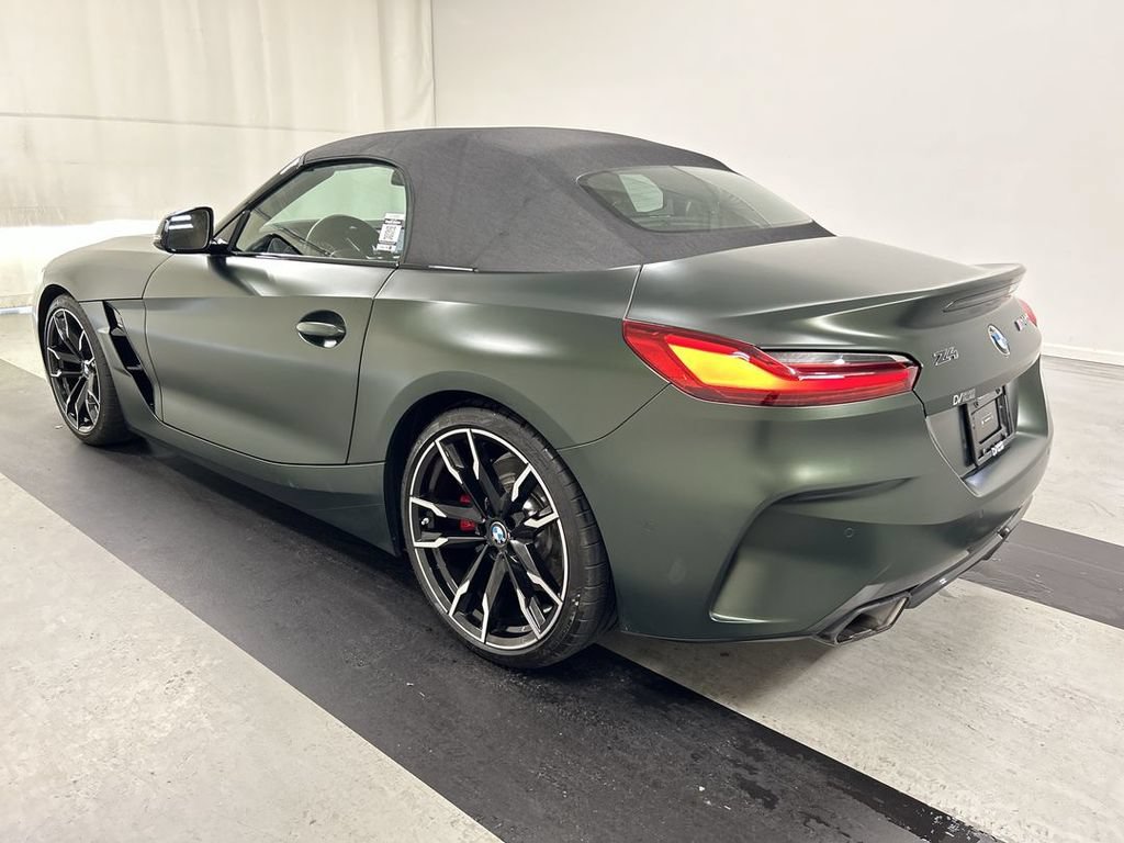 Used 2025 BMW Z4 M40i w/ Edition RWD image 7