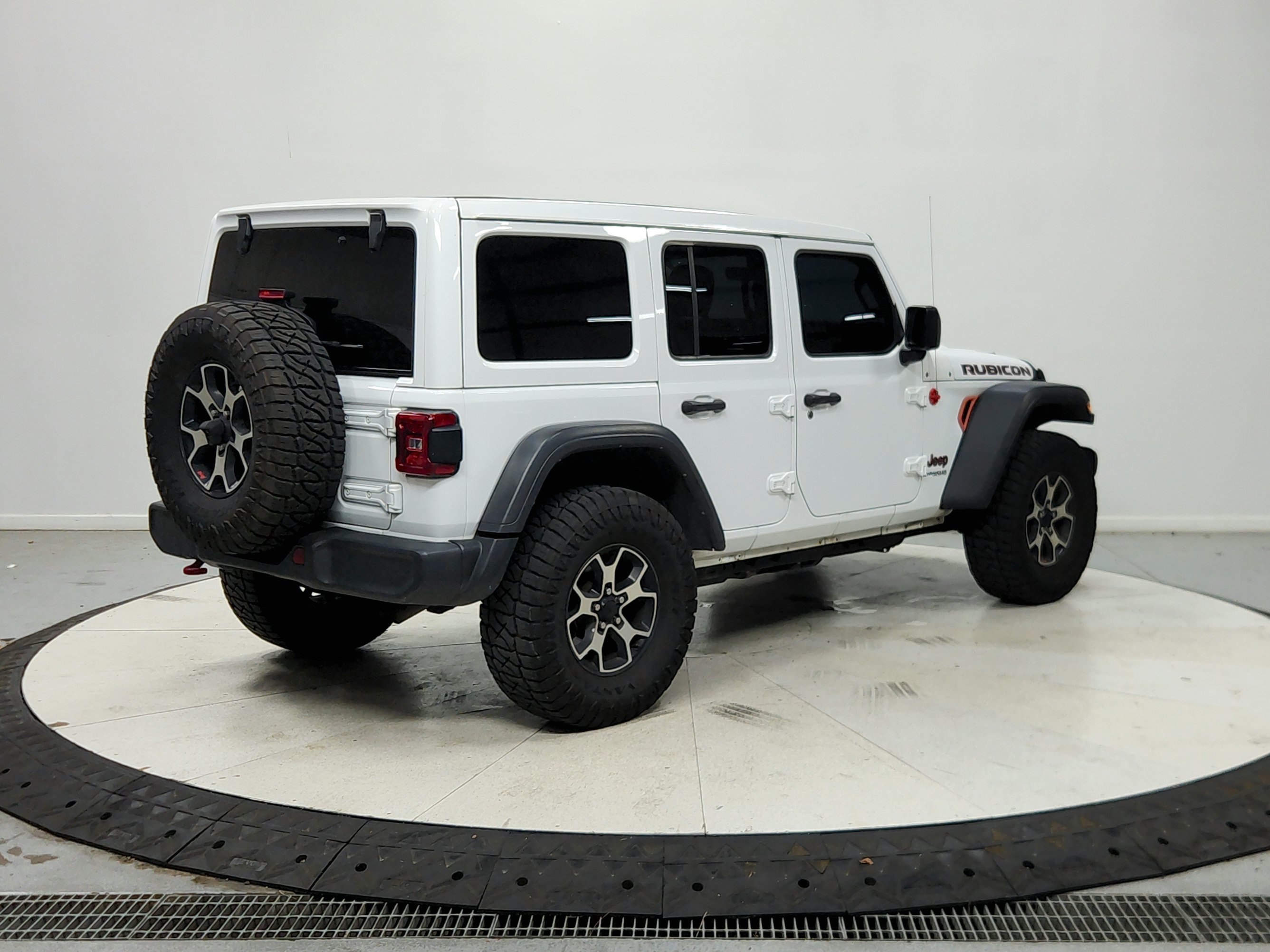 Used 2021 Jeep Wrangler Unlimited Rubicon AWD/4WD image 8