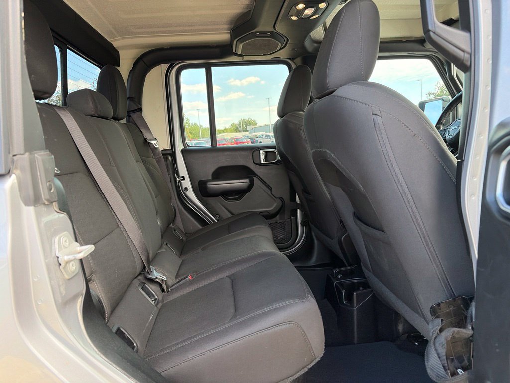 Used 2020 Jeep Gladiator Sport w/ Quick Order Package 24S AWD/4WD image 29
