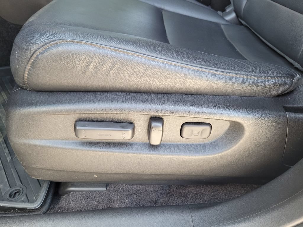 Certified 2016 Acura MDX w/ Technology Package FWD image 13