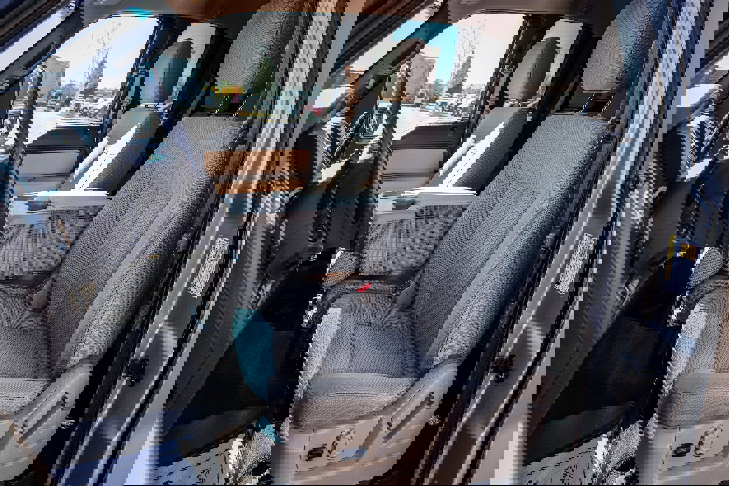 Used 2014 Ford F150 XLT w/ XLT Chrome Package image 10