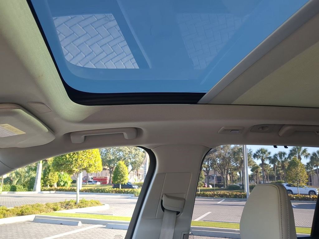 Used 2024 Volvo XC90 B6 Ultimate image 21