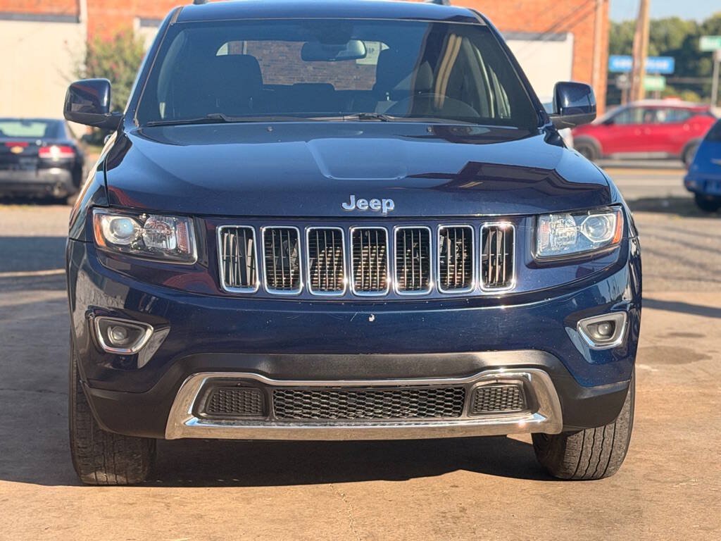 Used 2016 Jeep Grand Cherokee Laredo w/ Quick Order Package 23E AWD/4WD image 3