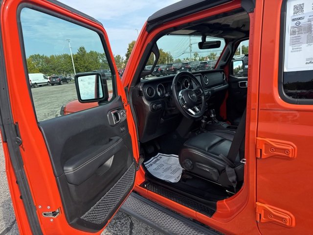 Used 2019 Jeep Wrangler Unlimited Sahara image 29
