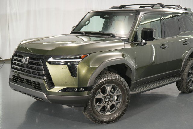 Used 2026 Lexus GX 550 Overtrail+ image 5