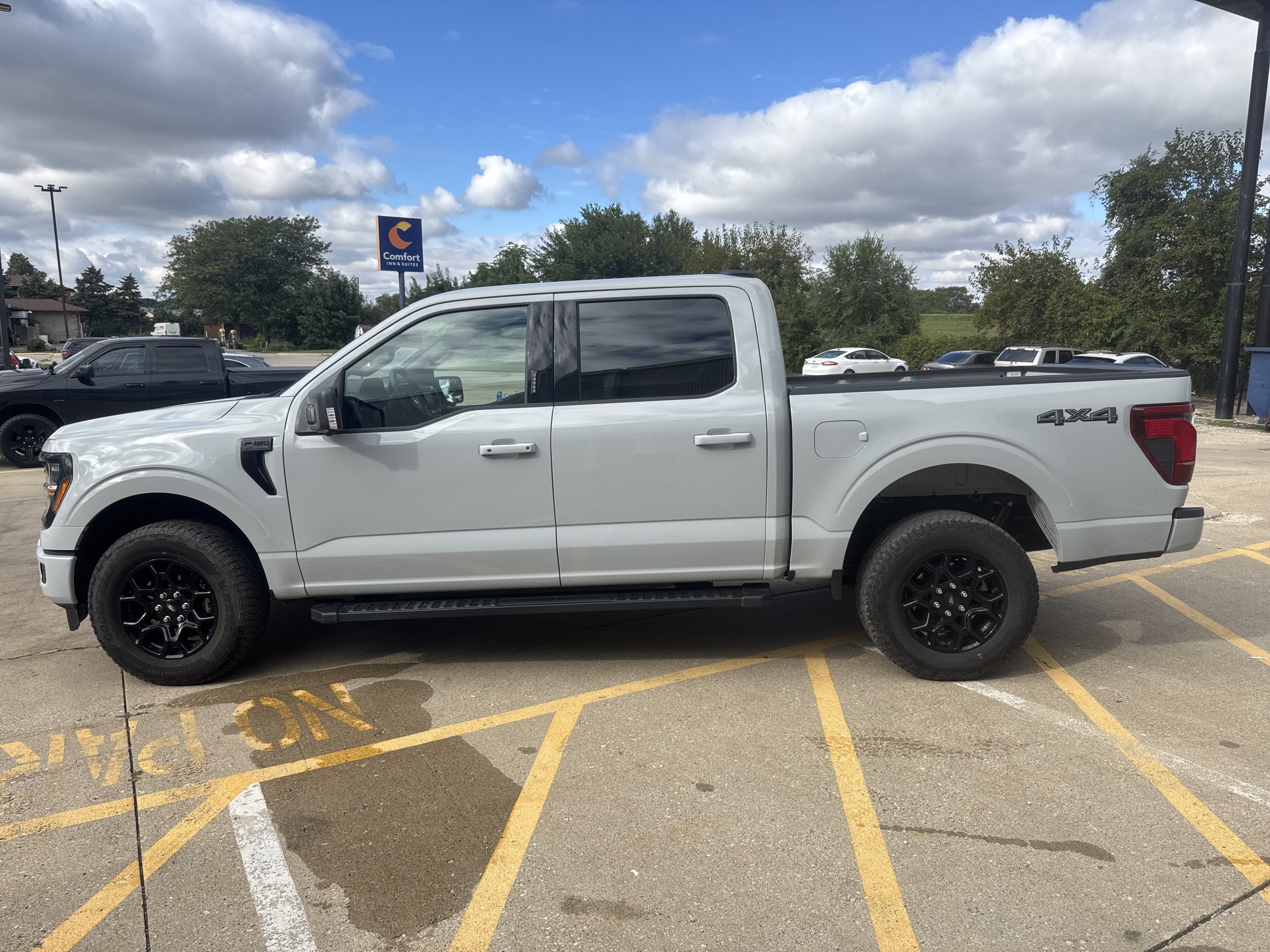 Used 2026 Ford F150 XLT w/ Equipment Group 302A MID AWD/4WD image 9