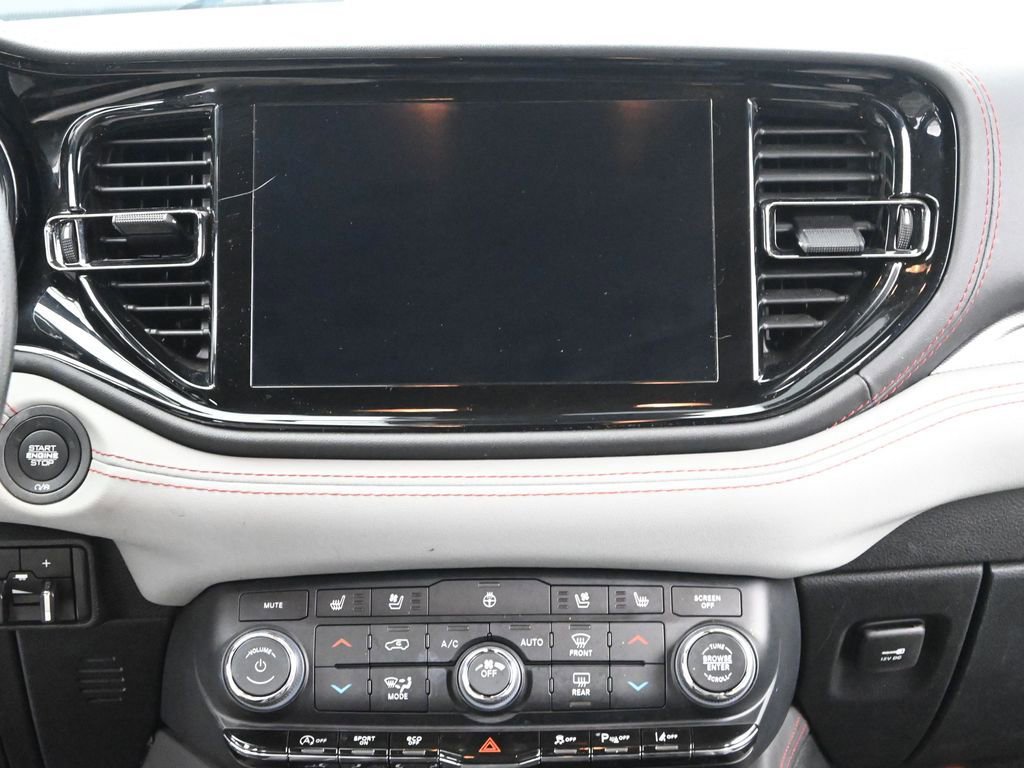 Used 2024 Dodge Durango GT image 27