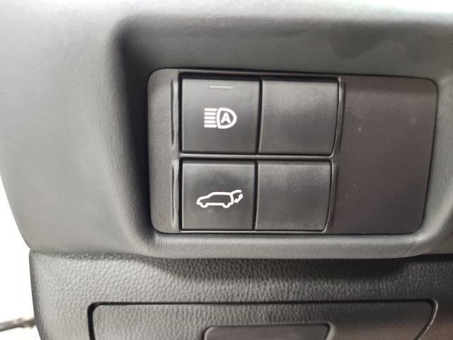 Used 2022 Toyota Highlander XLE image 38