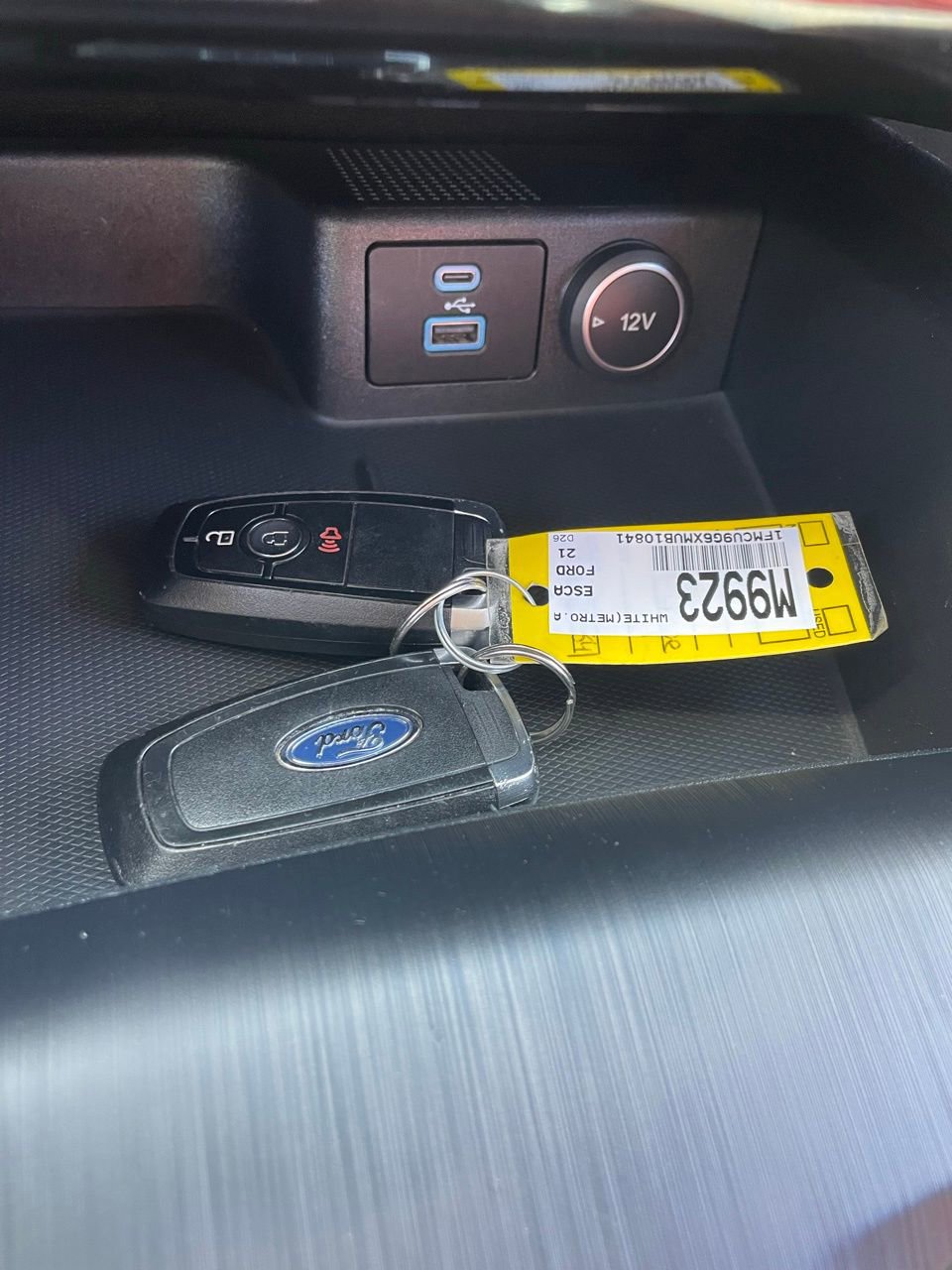 Used 2021 Ford Escape SE image 15